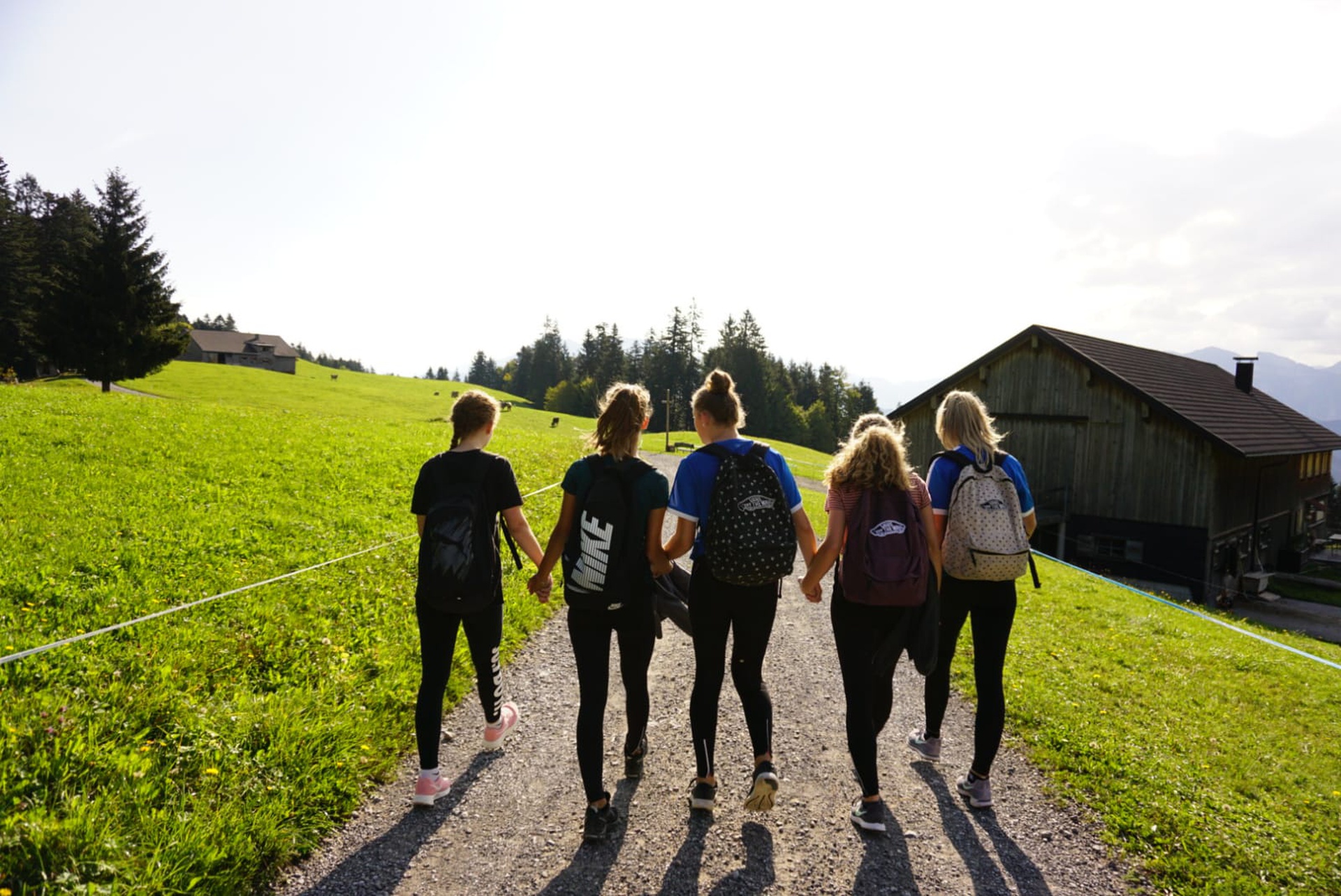 Wandertag mit Motivation   Motiviert den Jungs hinterher