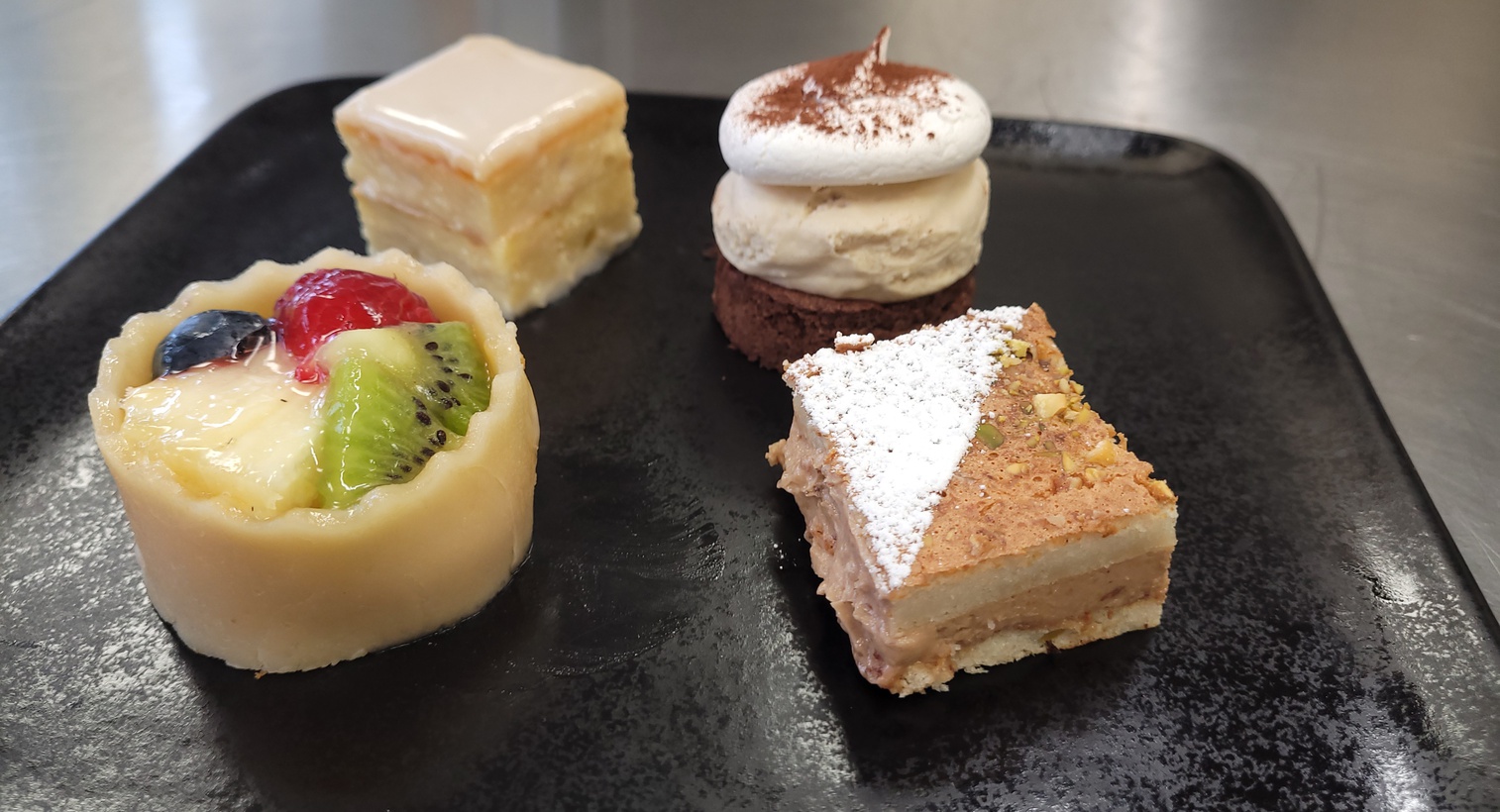 Kocheinheit 3A - Petits Fours