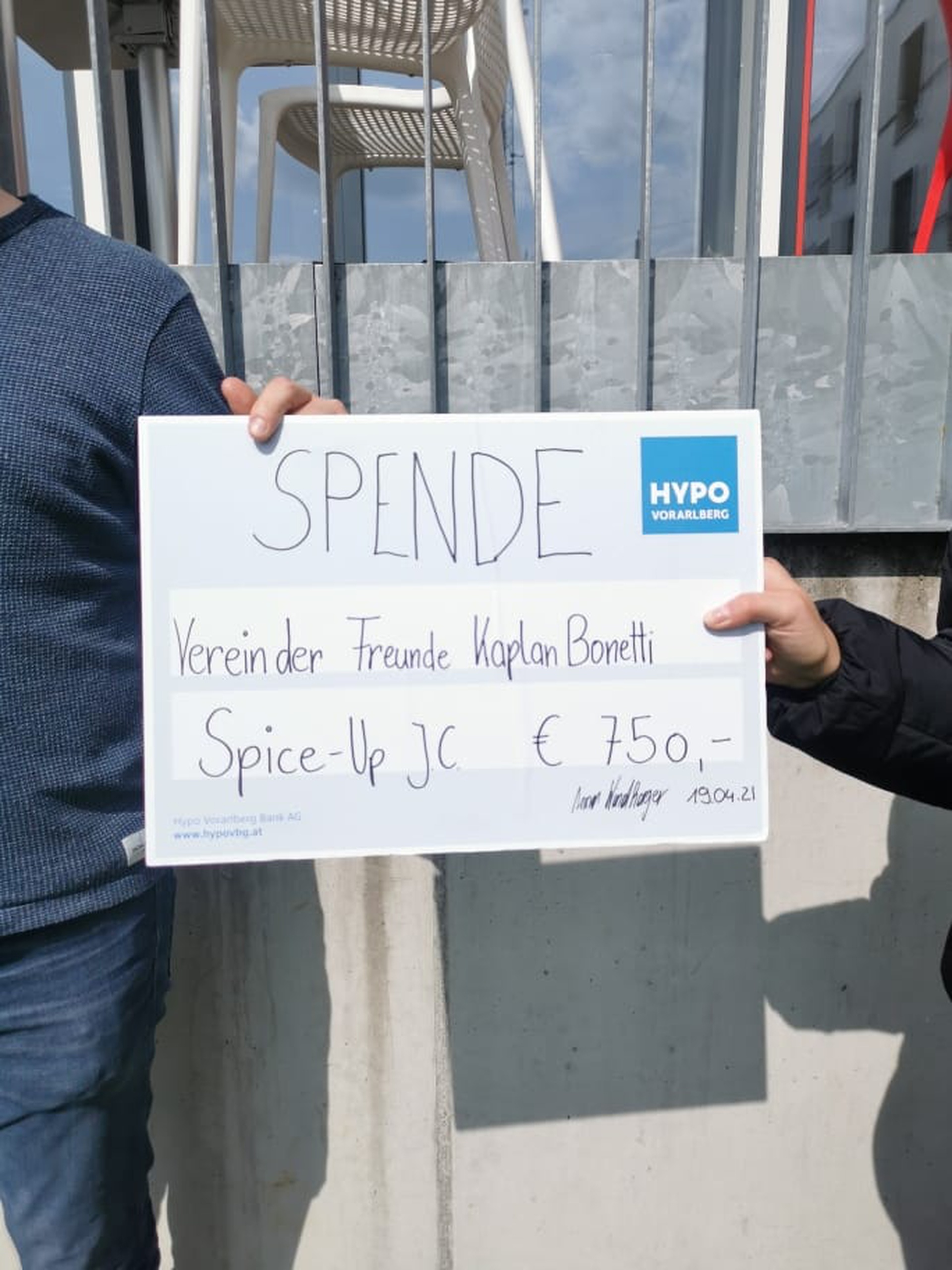 Spice-Up JC: Spende an Kaplan Bonetti - UDM