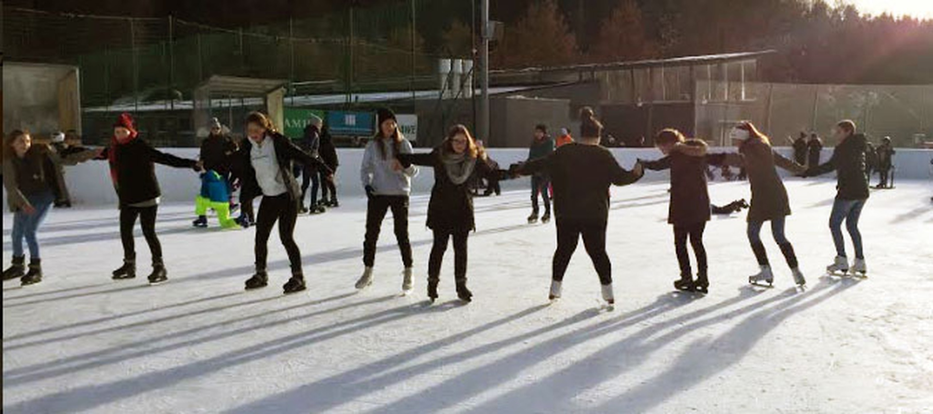 2B on Ice  Eislaufen in Rankweil