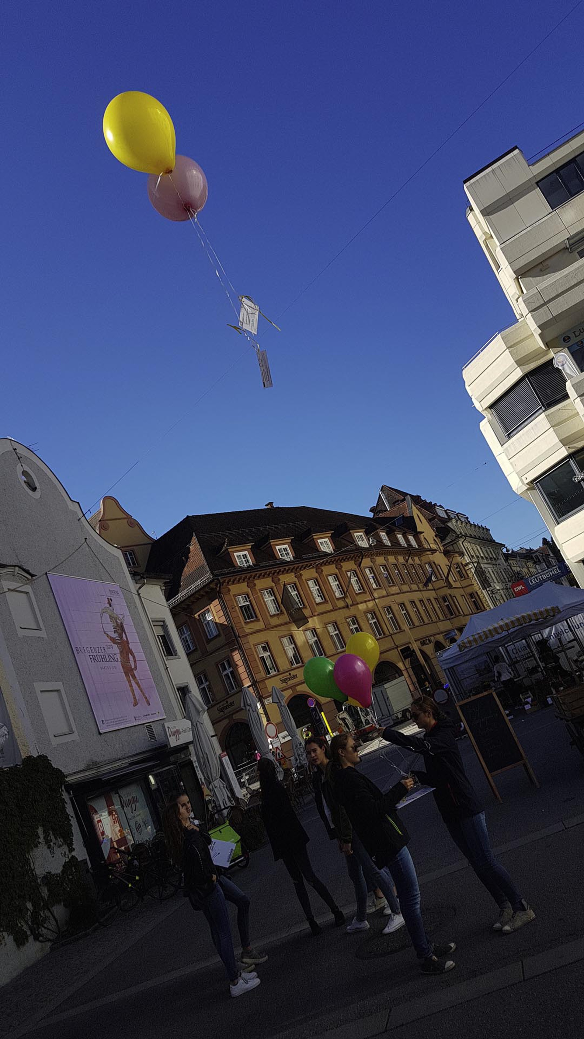 Luftballons für ein Vorprüfungsessen   Erasmusdays