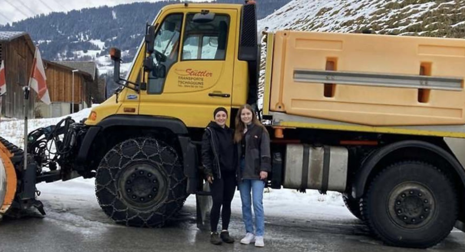 Lkw-Fahrerinnen aus Leidenschaft - HLW Rankweil Schülerin 5A