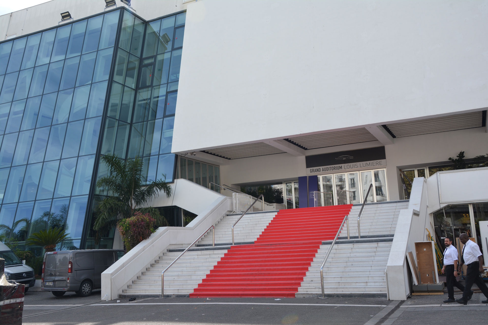 Bonjour Cannes! - F